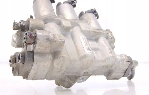 Porsche Panamera (970) Pneumatic air compressor holding bracket 