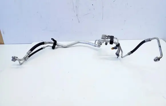 Opel Grandland X Air conditioning (A/C) pipe/hose 9810467680