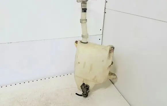 Honda Accord Windshield washer fluid reservoir/tank