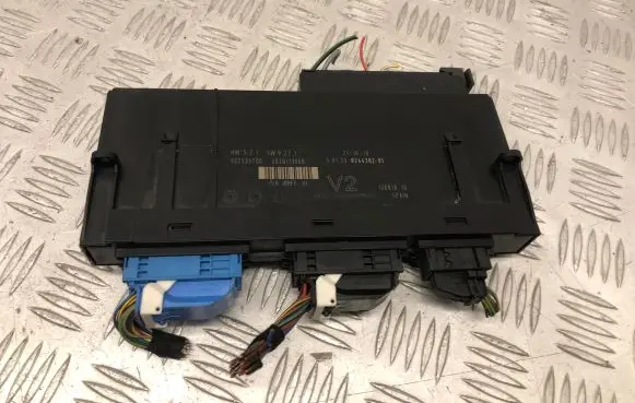 BMW 5 F10 F11 Comfort/convenience module 9244392 5026171058 532535T00