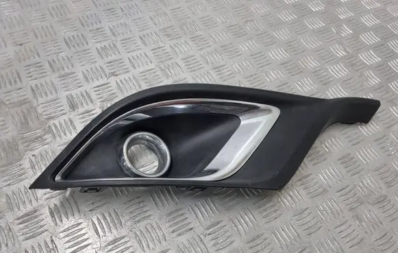 Dodge Durango Front fog light trim/grill DG99050CAR 10001400
