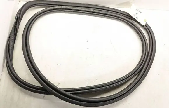 Volvo XC90 Rubber seal rear door 31457674