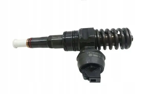 Skoda Octavia Mk2 (1Z) Fuel injector 038130073AJ