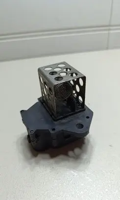 Citroen C5 Coolant fan relay 9649247680