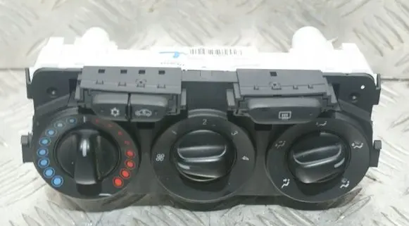 Opel Adam Climate control unit 057160005