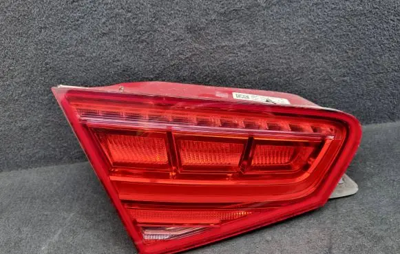 Audi A8 S8 D4 4H Tailgate rear/tail lights 4H0945093 4H0945093D
