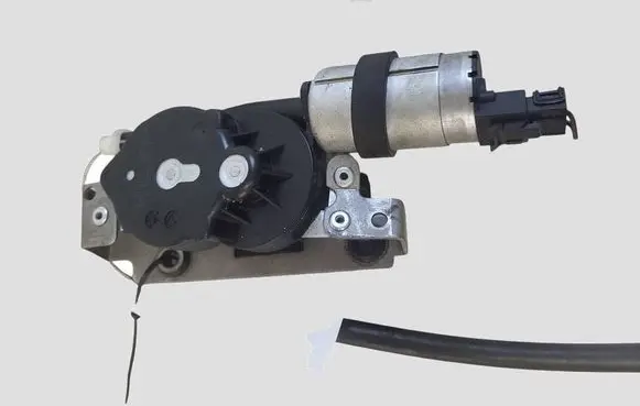 Volkswagen Touareg I Seat adjustment motor 8903000