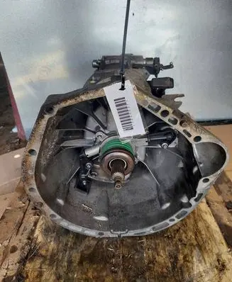 Mercedes-Benz Sprinter W901 W902 W903 W904 Manual 5 speed gearbox A9042610101