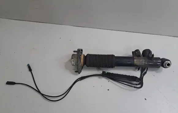 BMW X6 F16 Rear shock absorber/damper 6867868 6867864