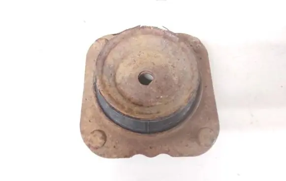 Ford Probe Front shock absorber mounting bracket 
