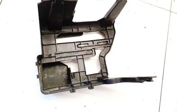 Skoda Fabia Mk2 (5J) Battery box tray cover/lid 6q0915345 1718862d