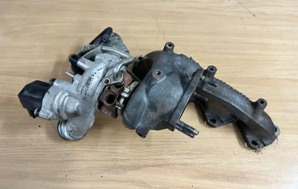 Volkswagen Golf Plus Turbo 03C145701R