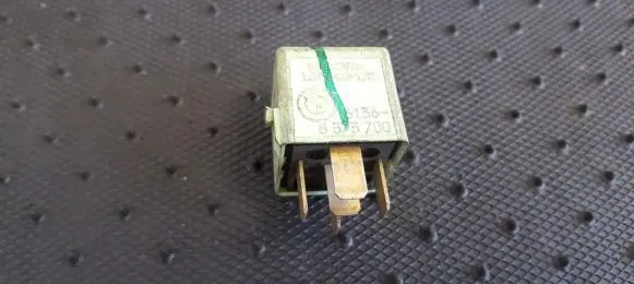 BMW 5 E39 Other relay 61368373700 61.36-8373700