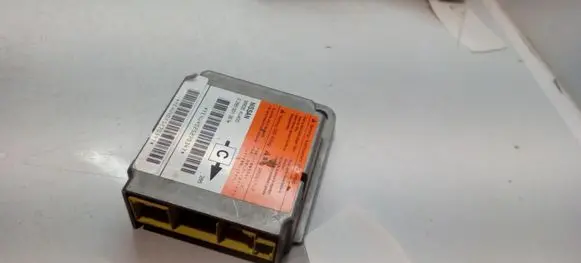 Nissan Almera Tino Airbag control unit/module 988204U400 0285001361