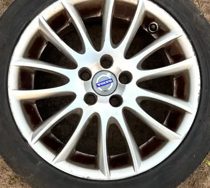 Volvo V50 R17 alloy rim 9466833