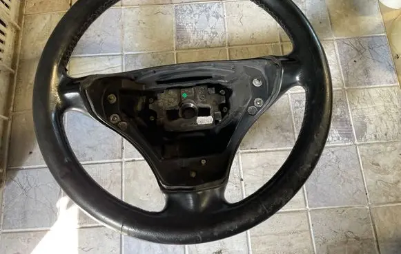 Mercedes-Benz Vaneo W414 Steering wheel A1684600903 A1684601103