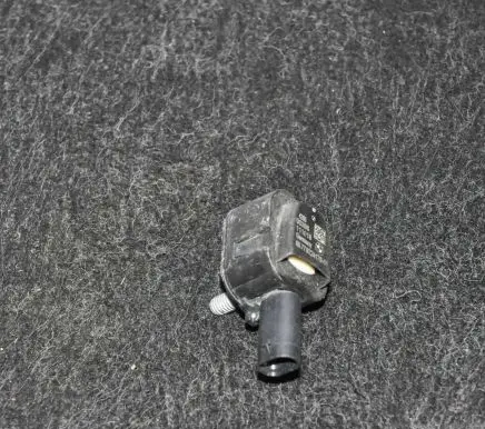 BMW 5 GT F07 Airbag deployment crash/impact sensor 9224178