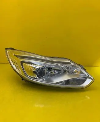 Ford Focus Headlight/headlamp BM51-13D154-AE