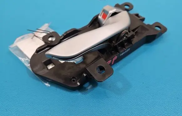 Hyundai Santa Fe Front door interior handle 826202W000 IMPRK1563951