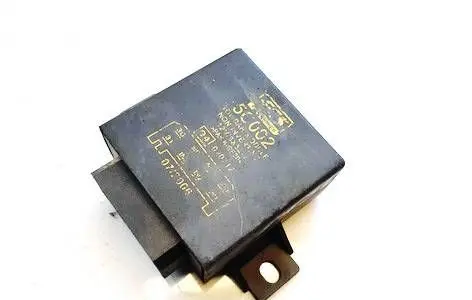 Honda FR-V Tow bar relay 5C002