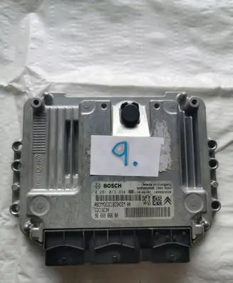 Citroen C5 Engine control unit/module 0281013334