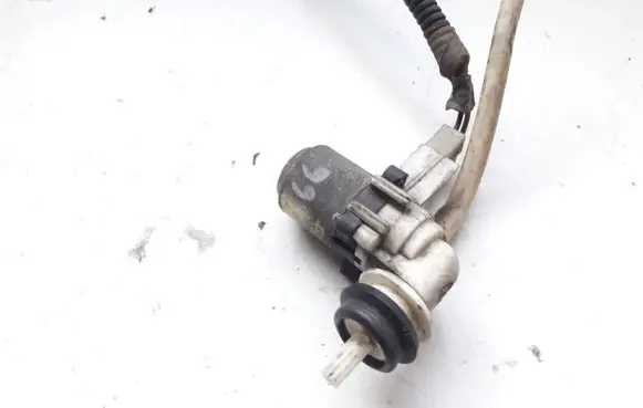 Alfa Romeo 156 Windscreen/windshield washer pump