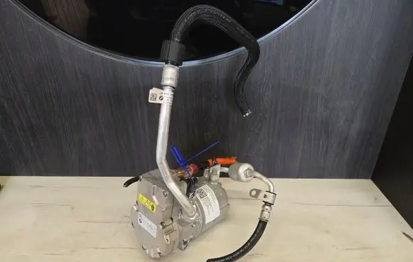 BMW 6 F06 Gran coupe Air conditioning (A/C) compressor (pump) 5A5F559