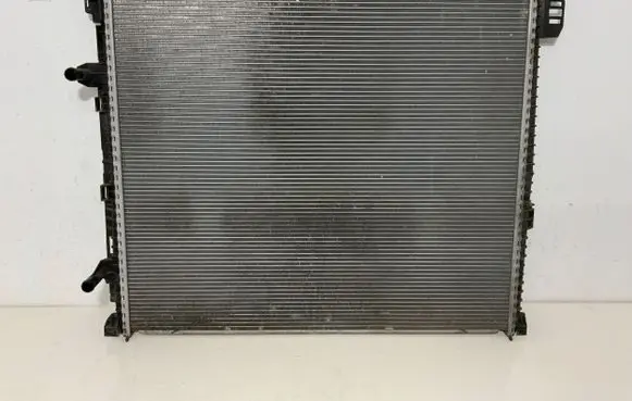 Volkswagen Crafter Coolant radiator 2N0121212B