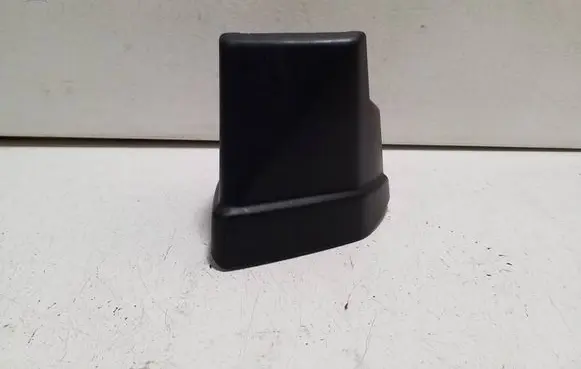 Audi Q7 4M Rear seat rail trim cover 4M0883687A