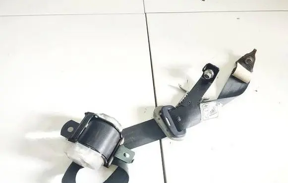 Honda FR-V Rear seatbelt 1134179