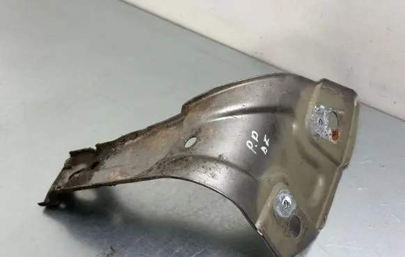 Volkswagen Passat Alltrack Fender mounting bracket 3AA821142