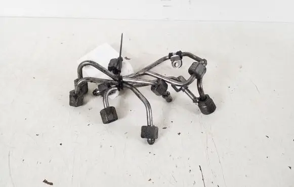 Mercedes-Benz E W213 Fuel injector supply line/pipe 