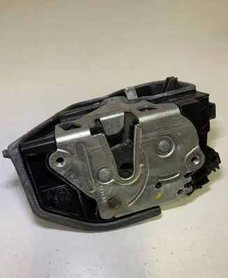 BMW 7 E65 E66 Front door lock 7202143