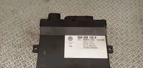 Volkswagen Touareg I Keyless (KESSY) go control unit/module 3D0909135K