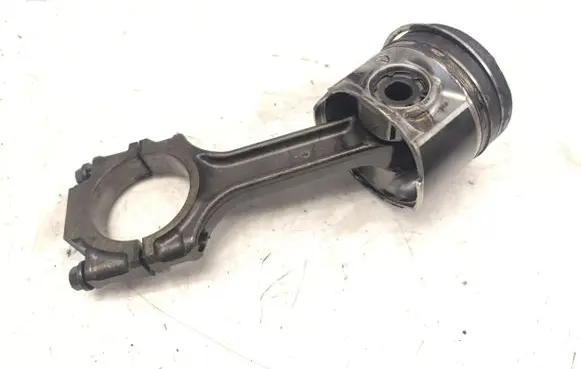 Fiat Bravo Piston with connecting rod