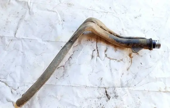 Opel Zafira B Fuel tank filler neck pipe 13159945