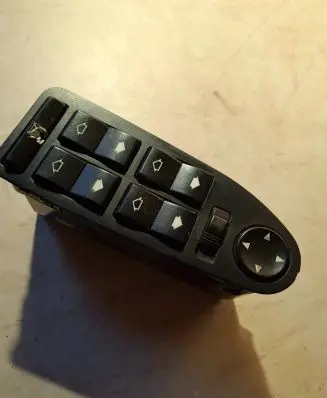 BMW 5 E39 Electric window control switch 6904306 A46071