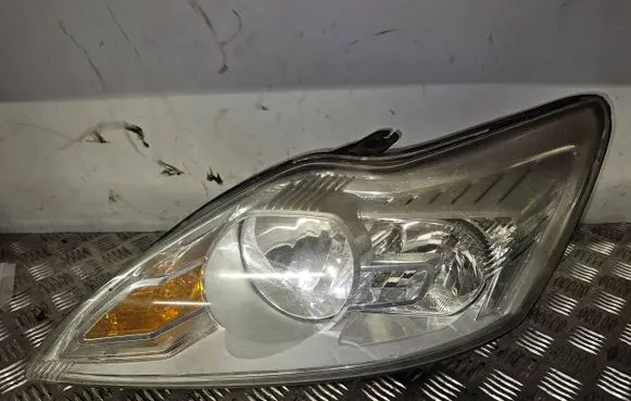 Ford Focus ST Headlight/headlamp 8M5113W030AD 0077R00