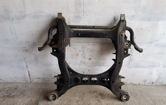 Volkswagen Touareg II Front subframe 7P0400025