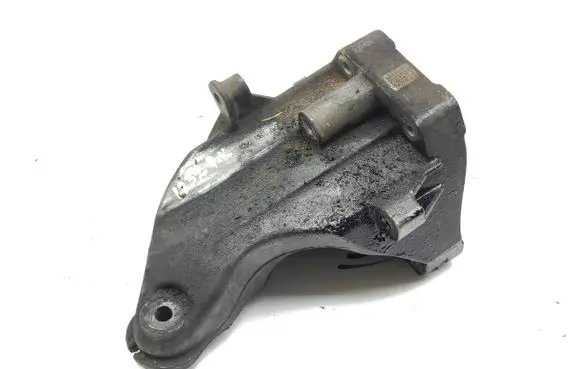 Mercedes-Benz GLK (X204) Engine mounting bracket A6512231304