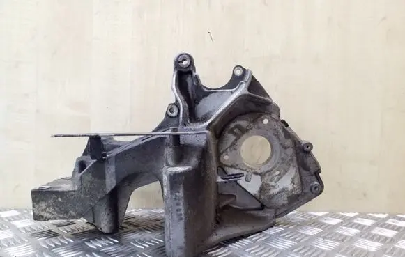 Volkswagen Crafter Generator/alternator bracket 076145167