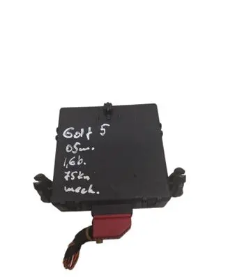Volkswagen Golf V Gateway control module 1K0907530F 1K0907951