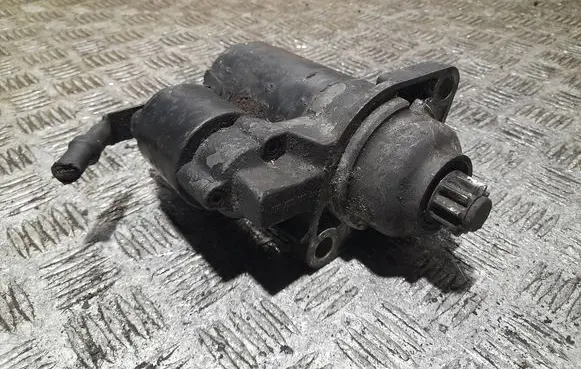 Audi A3 S3 8L Starter motor 0001121008