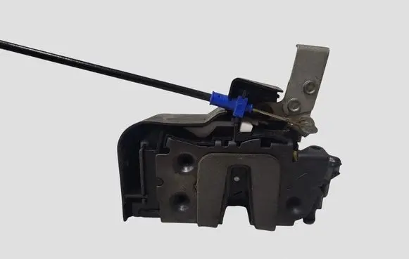 Ford Mondeo MK IV Front door lock 6M2AR21812AA