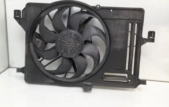 Ford Focus Fan set 8V618C807EB 3P306107 5YY0539