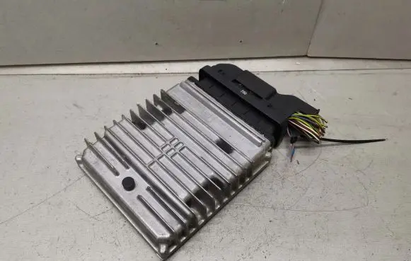 Ford Focus Engine control unit/module 3M5112A650LA