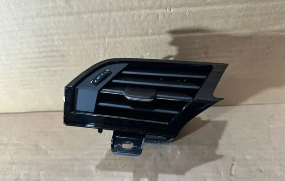 Audi Q3 F3 Dashboard side air vent grill/cover trim 83B820901