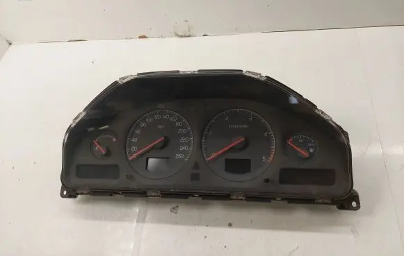 Speedometer (instrument cluster)