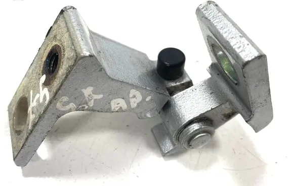 Volkswagen Golf VII Rear door lower hinge 8K0831401K 8K0831401 A046574
