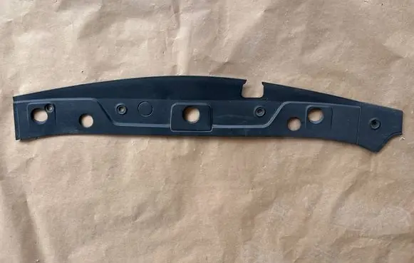 Renault Megane II Radiator trim 8200116717
